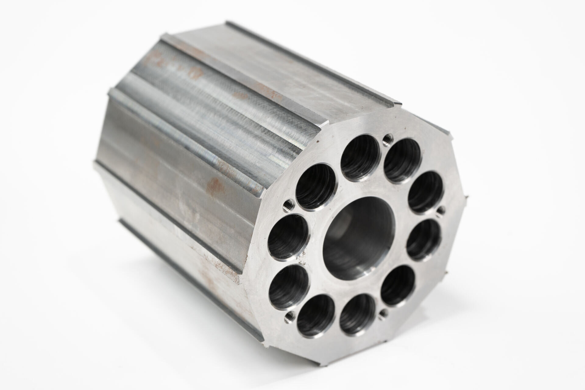Multi-bore cylinder block