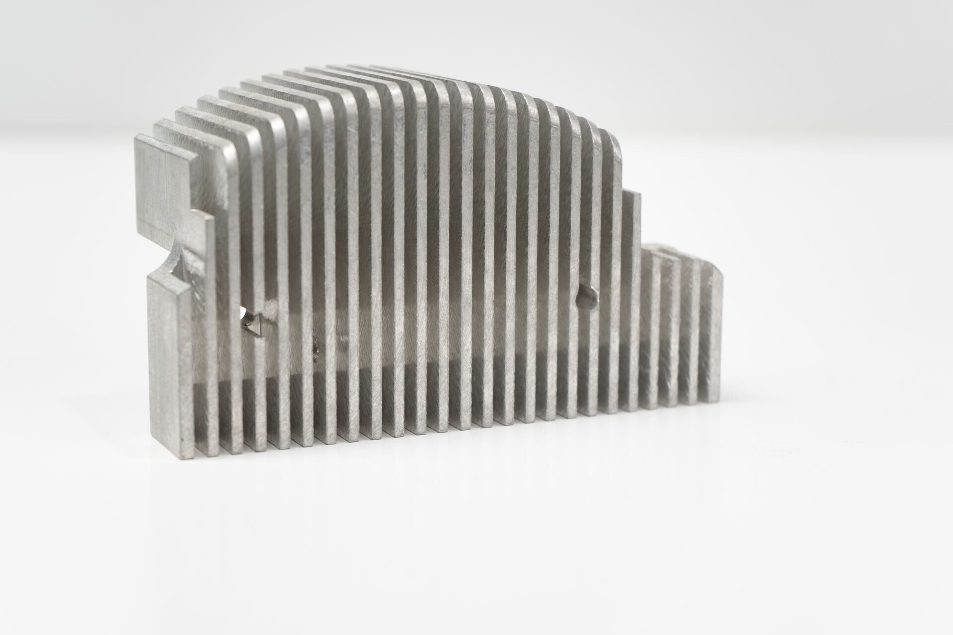 Machined finned heatsink
